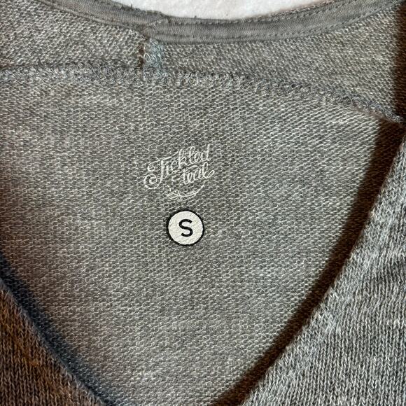 Tickled Teal Lightweight Knit Sweater Gray Size Small Women's - Picture 5 of 6